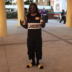 Meet your Posher, Devin